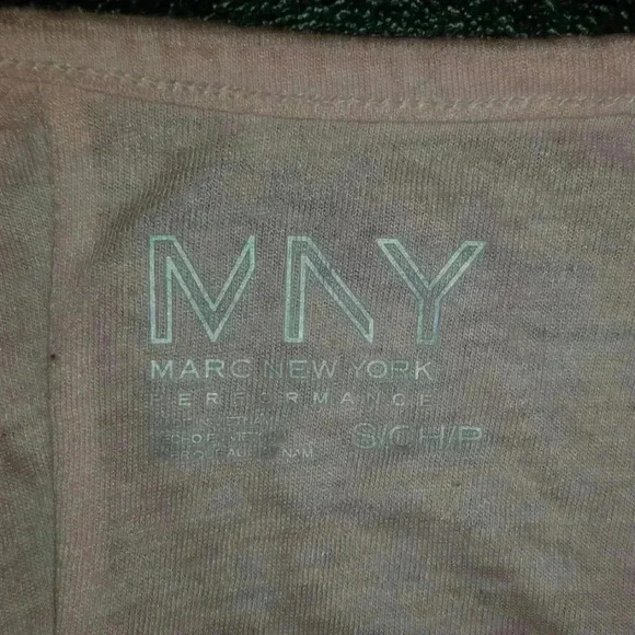 MARK NEW YORK TOP - Picture 3 of 3